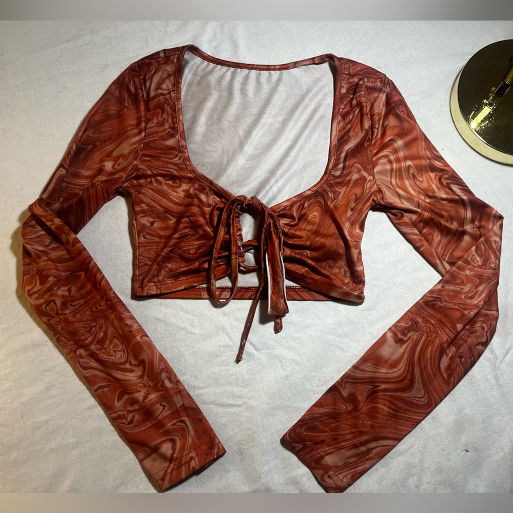 groovy long sleeve crop top